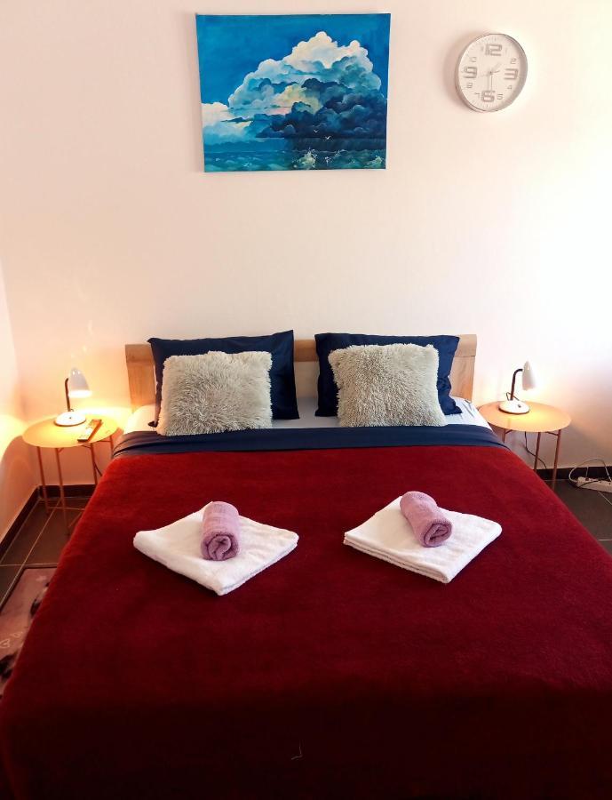 Abelia Pool View Studio PUY 외부 사진